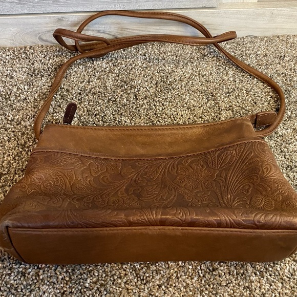 ILI New York Cheyenne East West Crossbody Bag Brown Tooled Leather Handbag - Picture 9 of 13